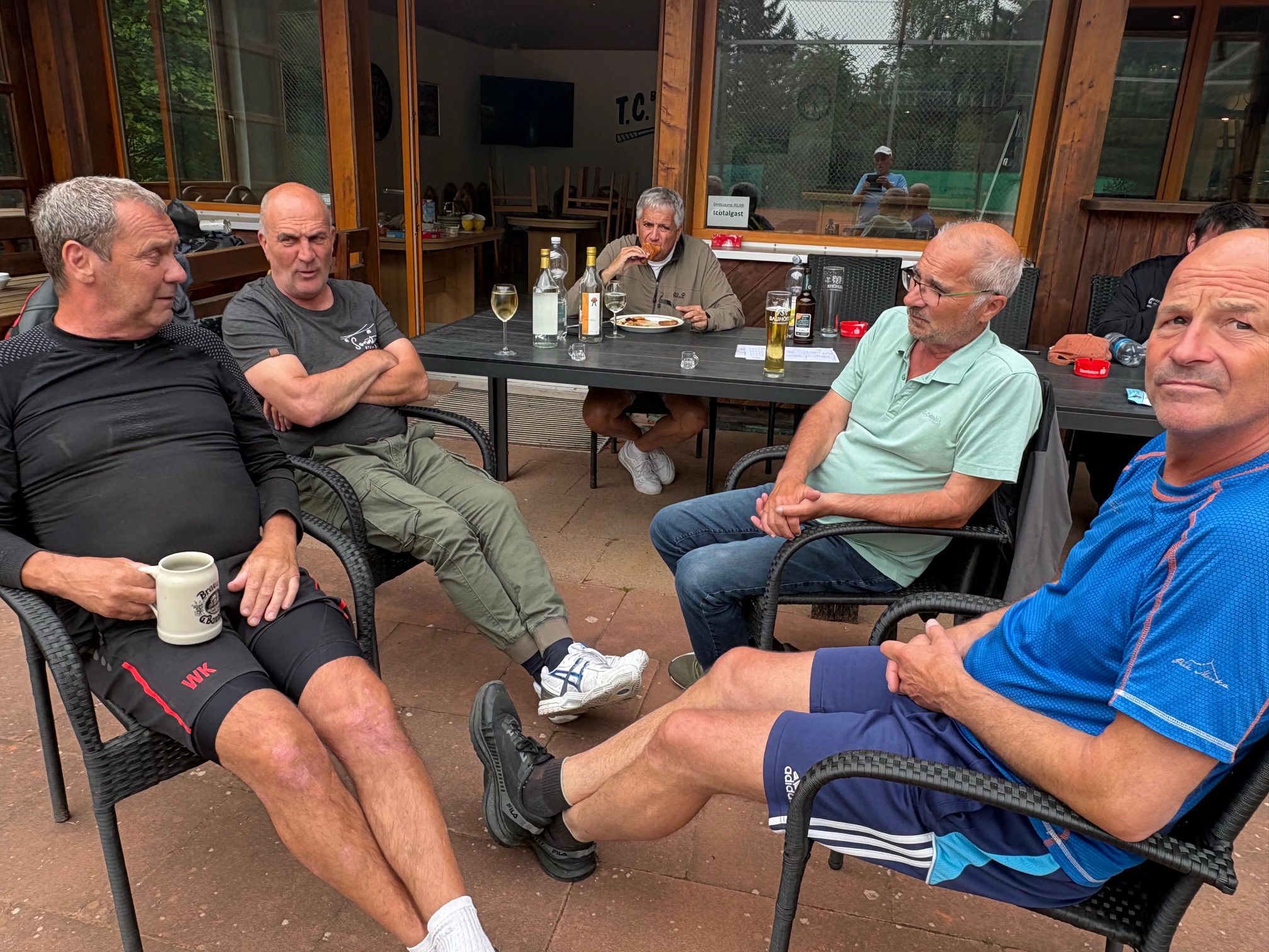 Die Oldies in entspannter Runde